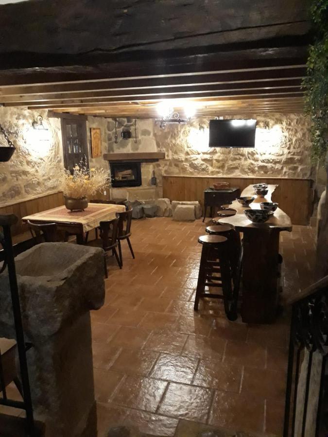 La Bodeguita Pension Cuzcurrita-Río Tirón Buitenkant foto